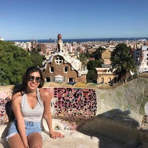 Meet your Posher, Yesenia